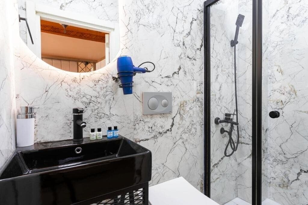 Imaginea Astra Boutique Hotel 5*