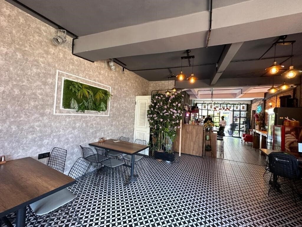 Fotografii Black Art Otel 5*