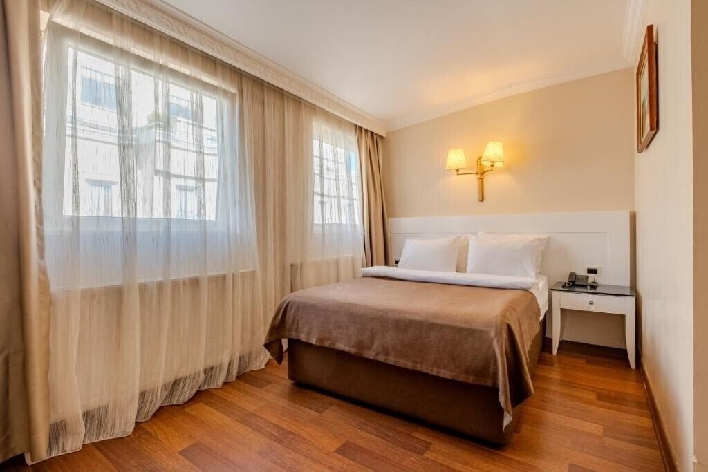 Фотография Peak Star Hotel (ex. Eterno) 3*