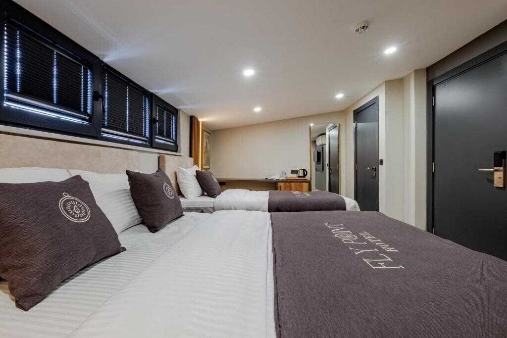 Hotel Fly Point Hotel 3*