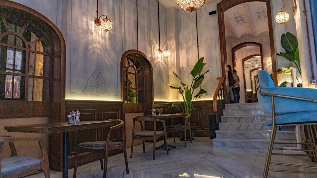 Imaginea Meroddi Barnathan Hotel 3*