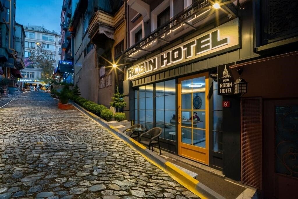 Отель Robin Hotel Istanbul 3*