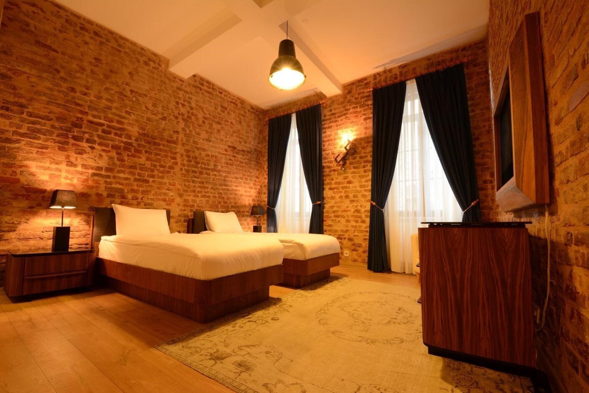 Фото Nine Istanbul Hotel 3*