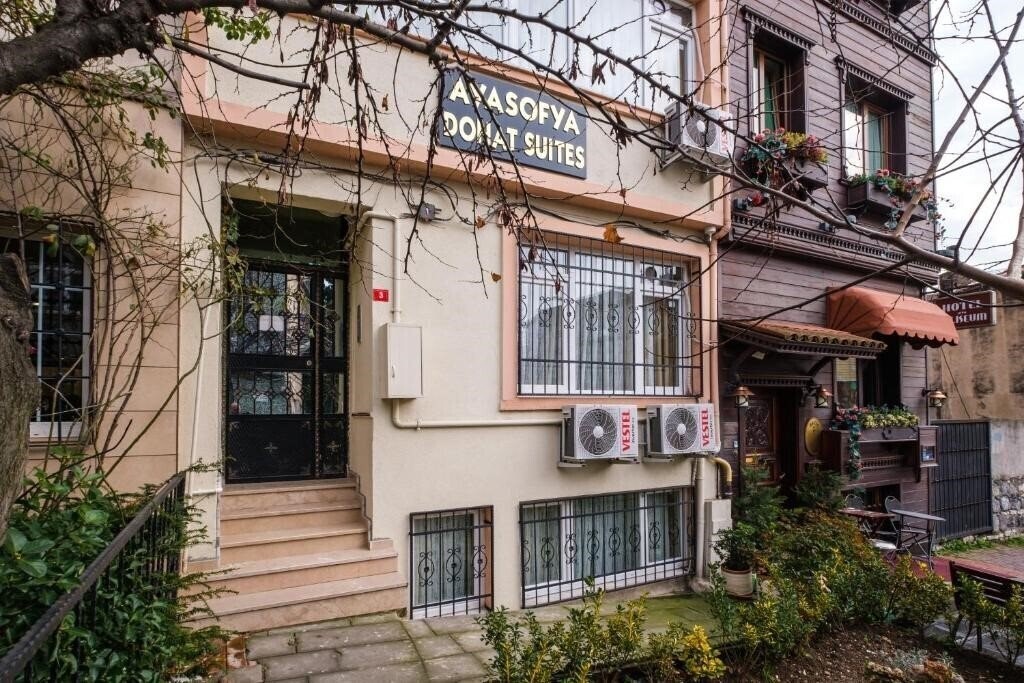 Отель Ayasofya Donat Aparts & Suites 2*