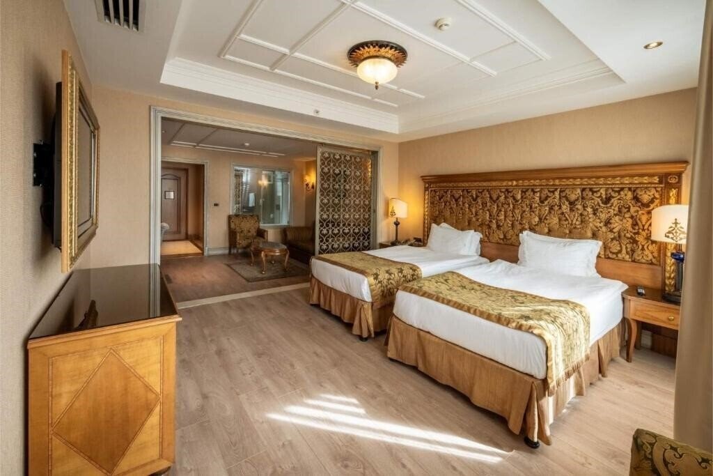 Imaginea The Central Palace Taksim 4*