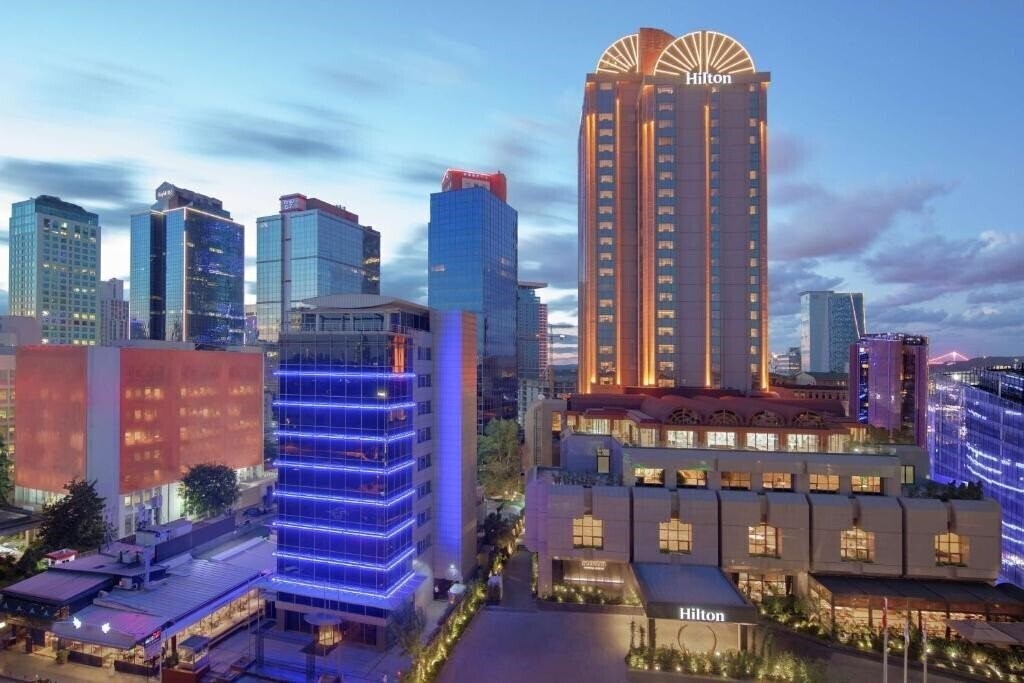 Hotel Hilton Istanbul Maslak 5*