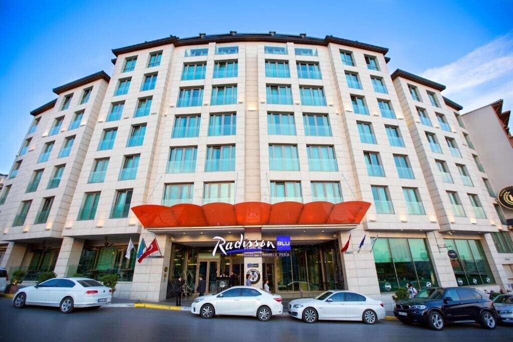 Imaginea Radisson Blu Hotel Istanbul Pera 5*