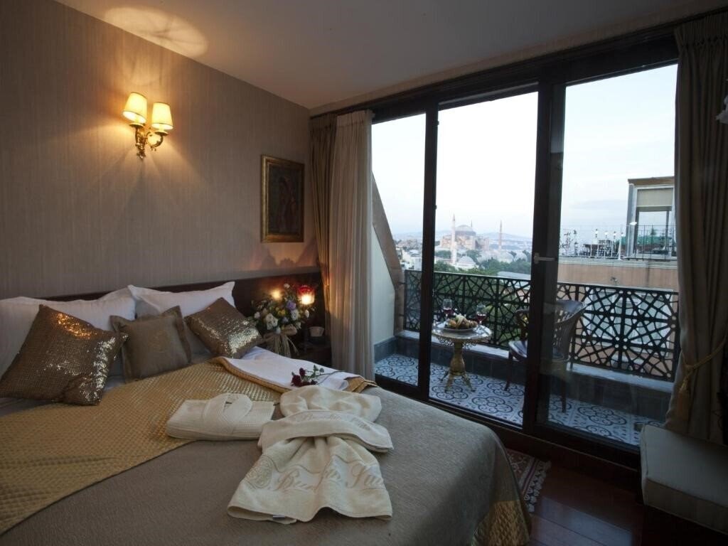 Hotel Burckin Suites Hotel 3*
