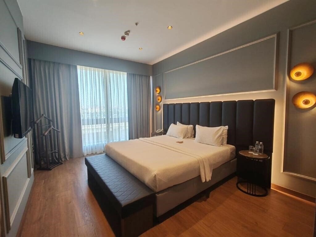 Hotel Isg Airport Hotel 4*