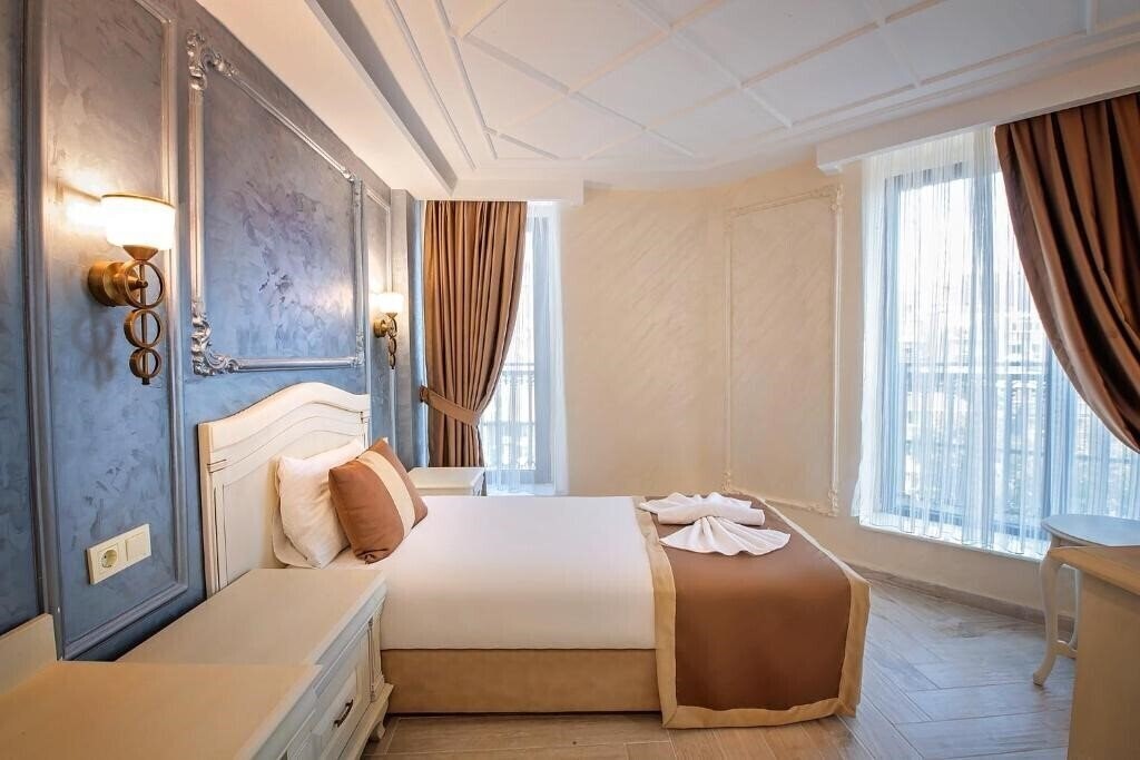 Фото Istanbul My Assos Hotel 4*
