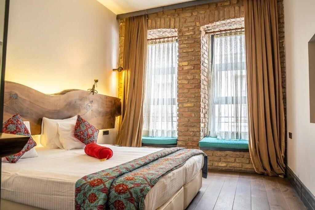 Imaginea West Pera Hotel (ex. Gumusyan) 3*