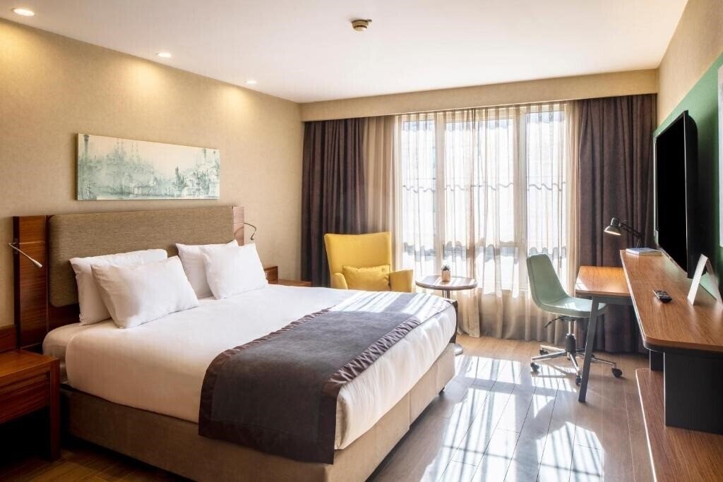 Hotel Holiday Inn Sisli 5*