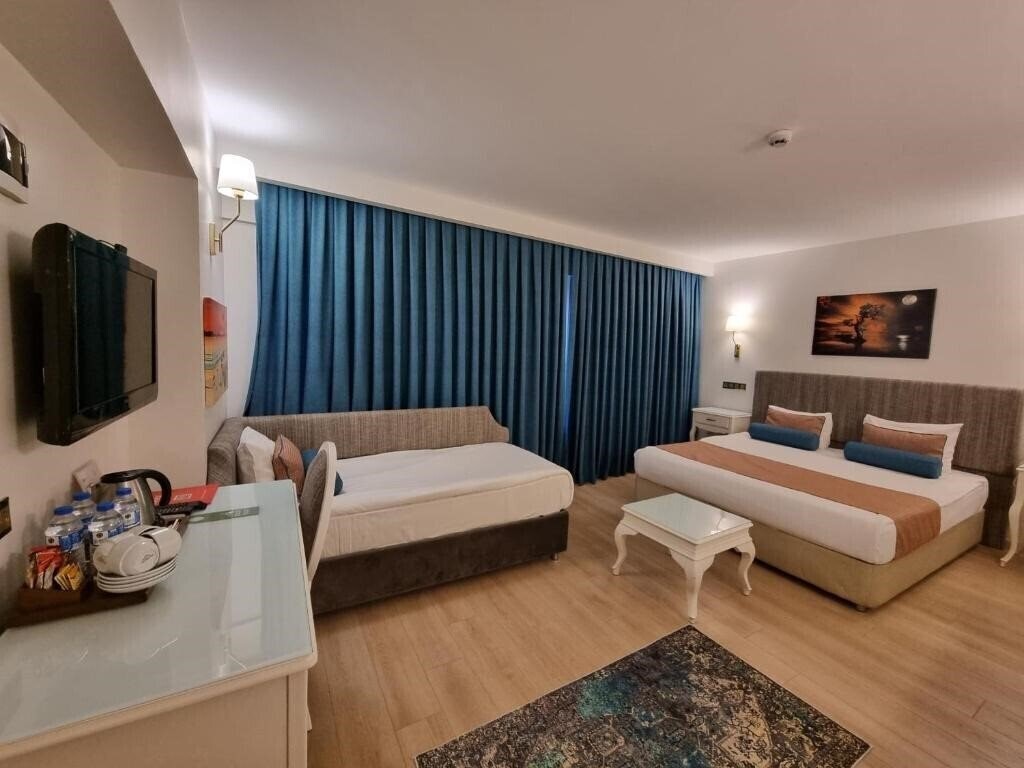 Hotel Taximtown Hotel 4*