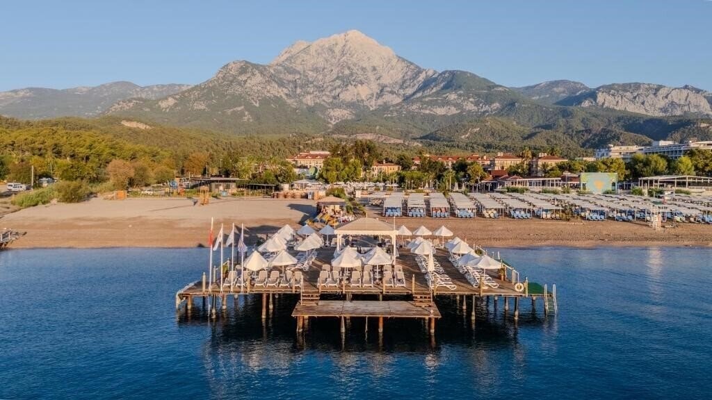 Fotografii Club Hotel Phaselis Rose 5*