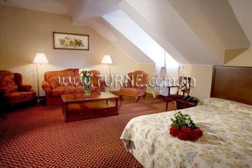 Hotel Рейкарц Каменец - Подольский 5*