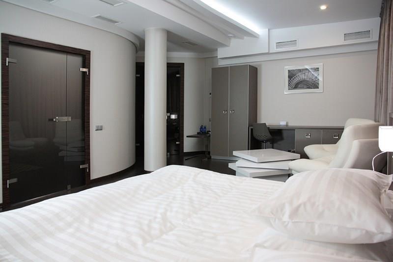 Imaginea Arena 3*