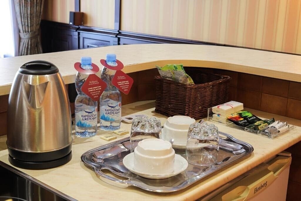 Imaginea Атташе 2*