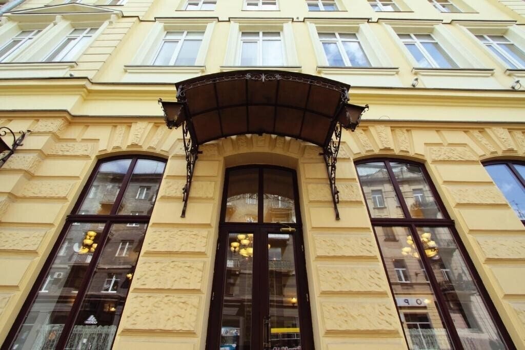 Hotel Reikartz Дворжец 3*