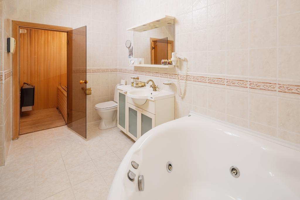 Фотография Mozart 4*