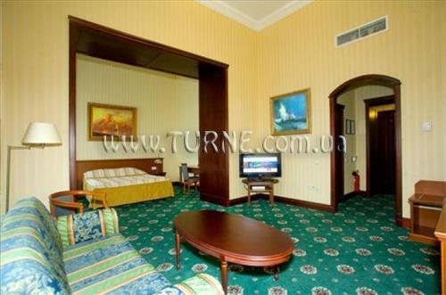 Imaginea Айвазовский 3*