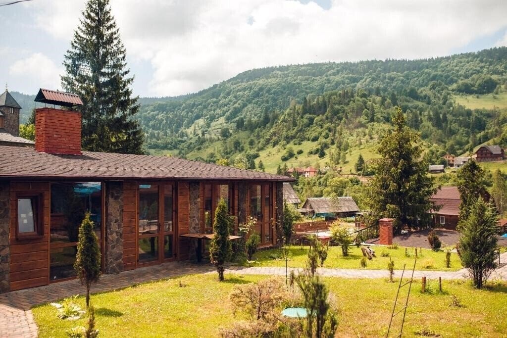 Imaginea Шале Фільварок Hotel 1*