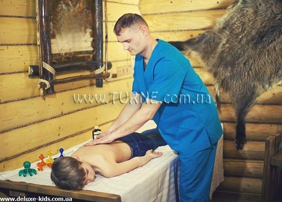 Fotografie Детская республика Deluxe детский оздоровительный комплекс