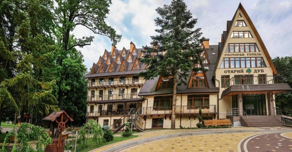 Fotografii Старий Дуб Готель 2*