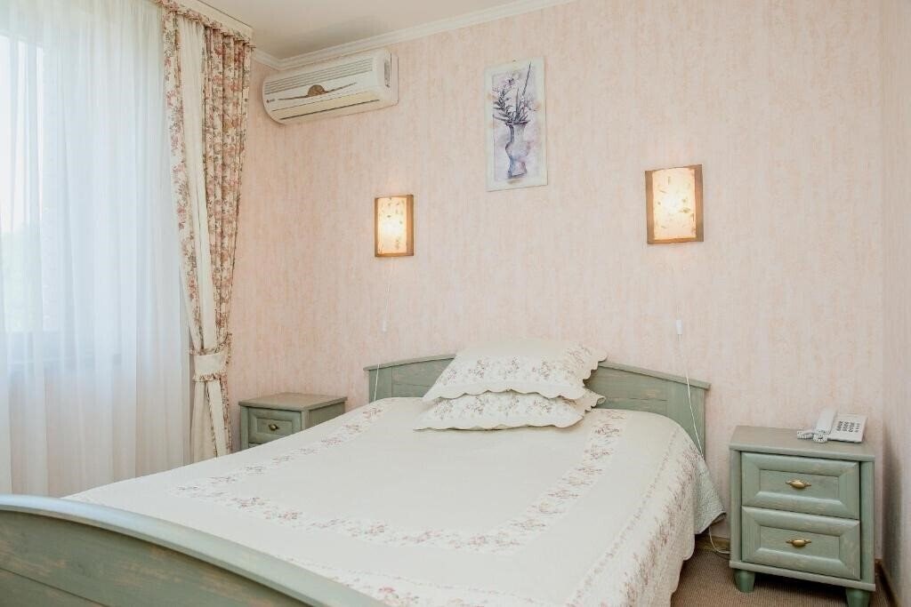 Fotografii Золотая Гора 4*