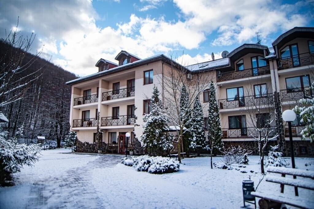 Fotografii Retreat Resort Bogolvar 3*