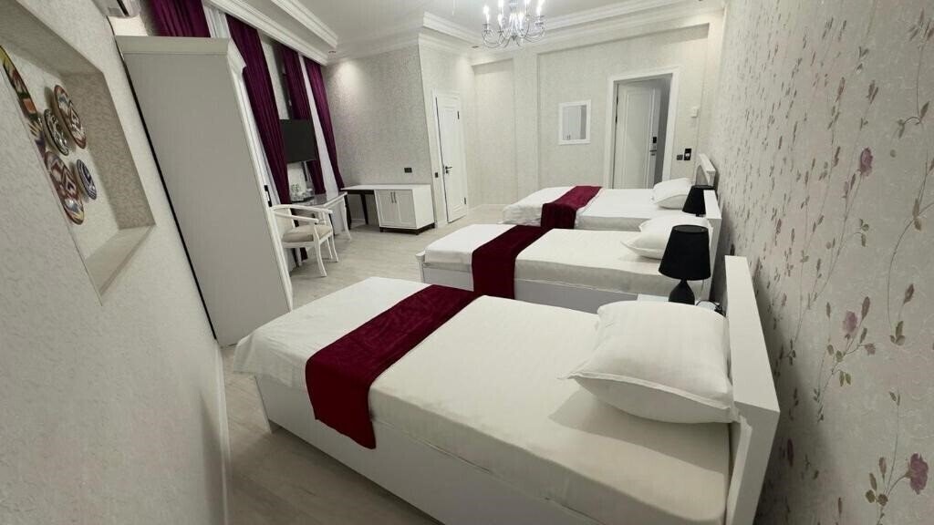 Imaginea Izumrud Palace 3*