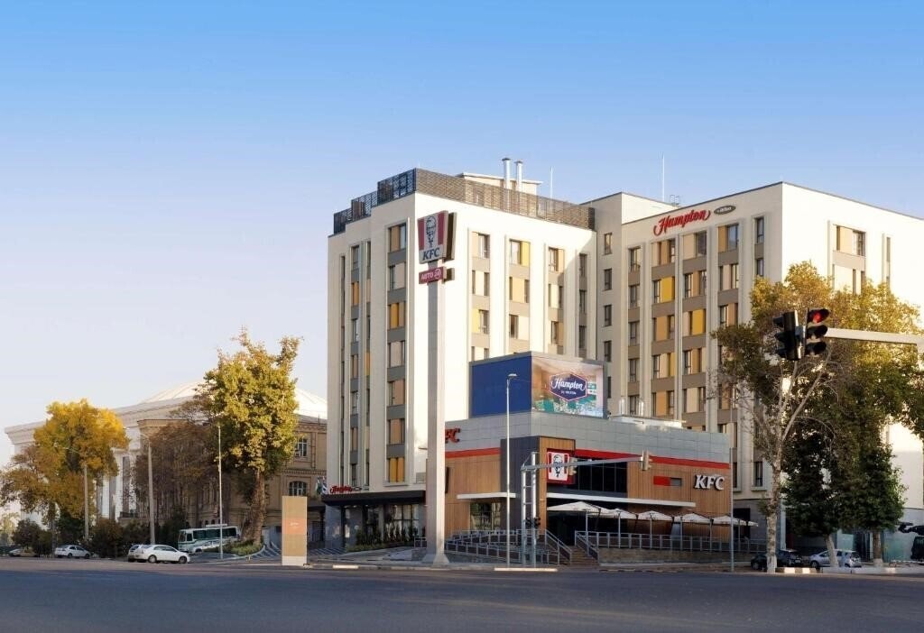 Hotel Hampton By Hilton Tashkent 4*
