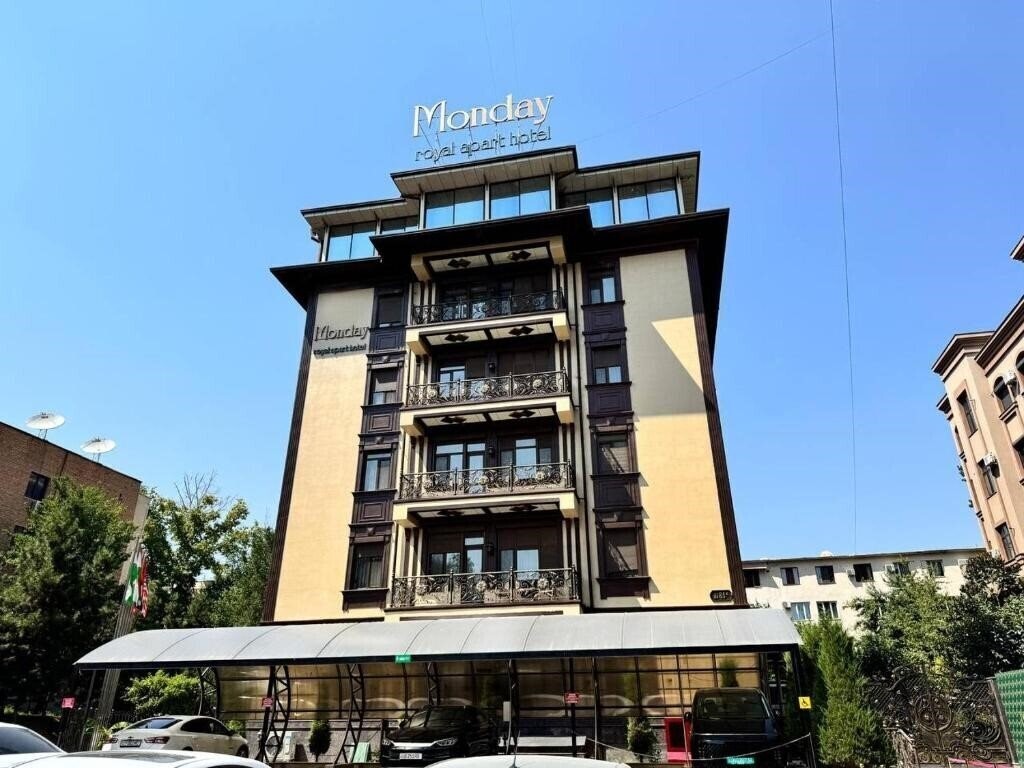 Imaginea Monday Royal Apart Hotel (ex. Royal Residence Tashkent) 5*