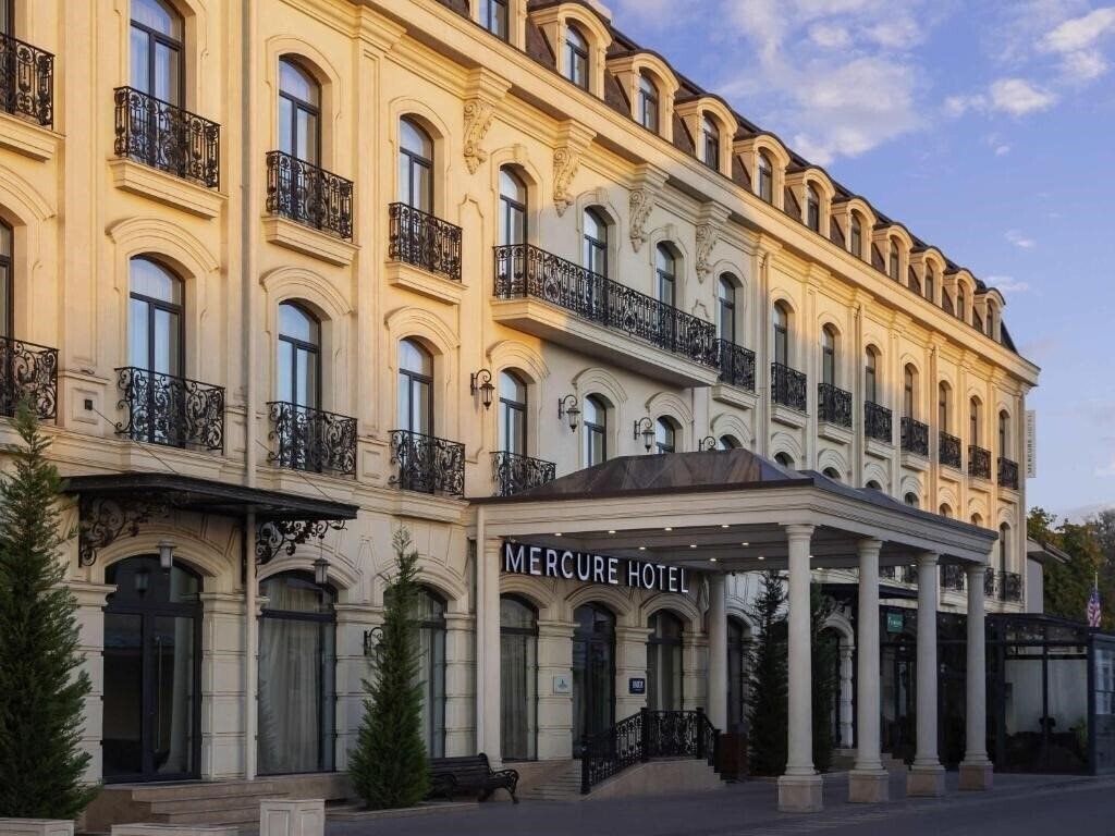 Hotel Mercure Hotel 4*