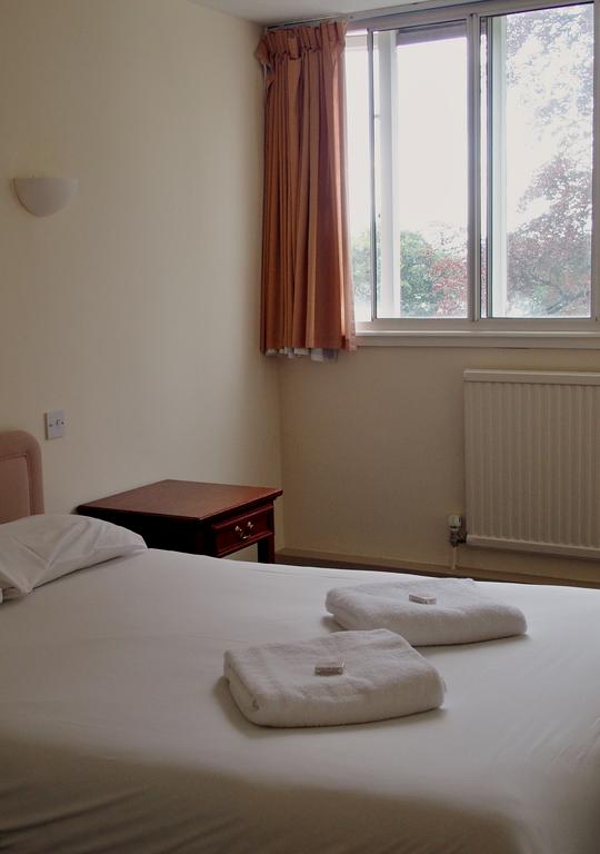 Fotografii Almond House Lodge 2*