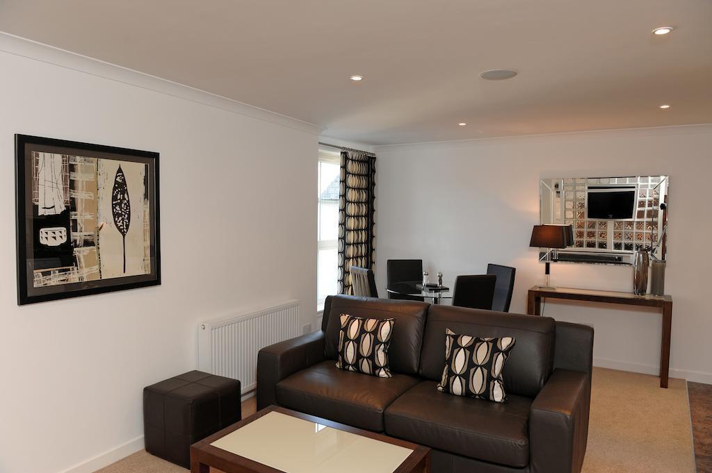 Imaginea Fountain Court Apartments - Grove Executive 4*