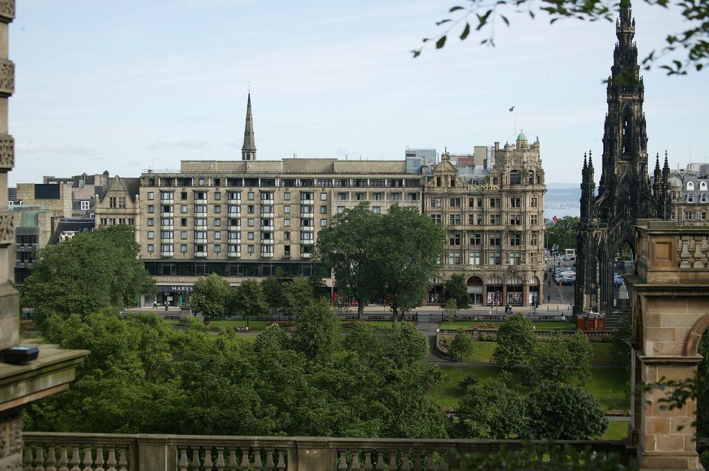 Hotel Mercure Edinburgh Princess 3*