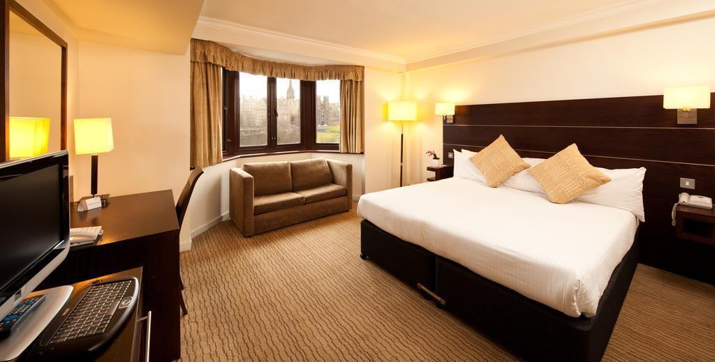 Fotografii Mercure Edinburgh Princess 3*
