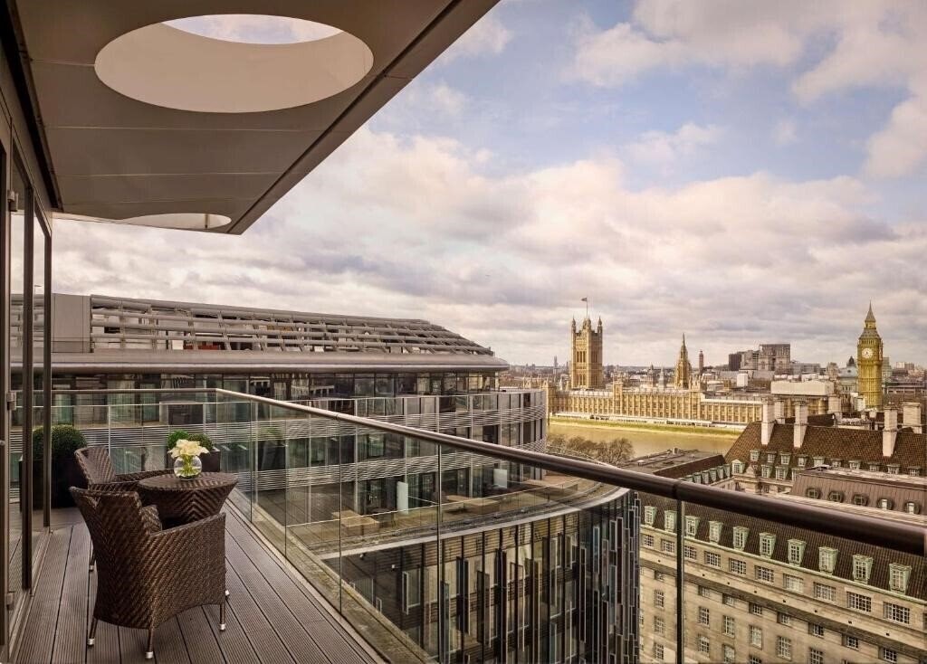 Fotografie Park Plaza County Hall 4*