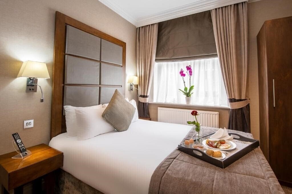 Hotel Grange Langham Court 4*