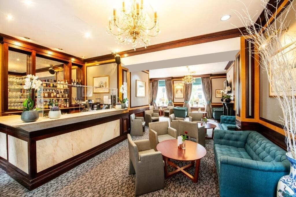 Imaginea Grange Langham Court 4*