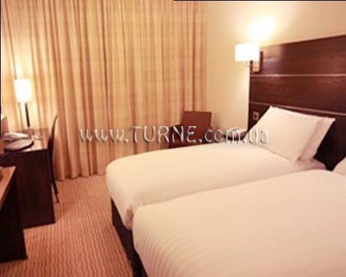 Fotografii Ramada Heathrow 4*