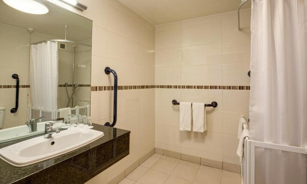 Imaginea Tavistock 3*