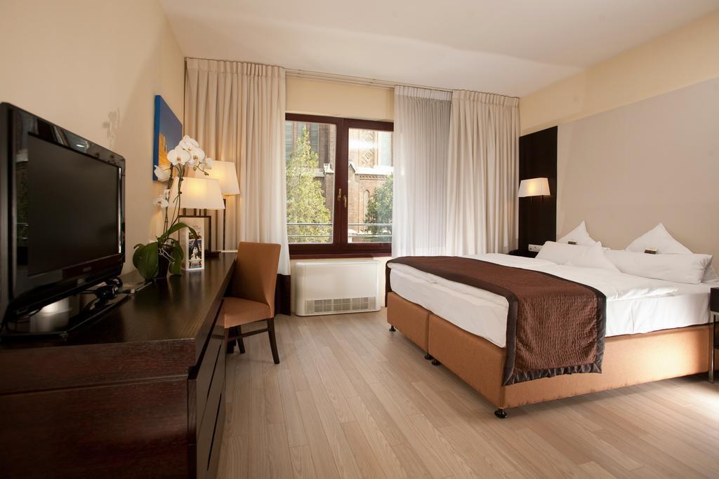 Hotel Lions Garden Hotel Budapest 4*