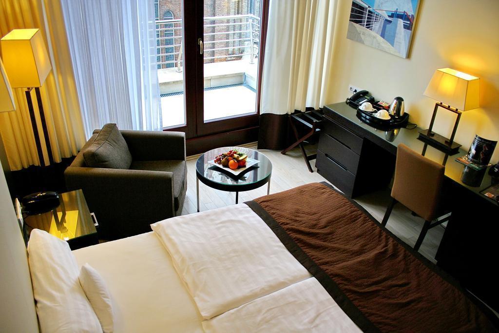 Imaginea Lions Garden Hotel Budapest 4*