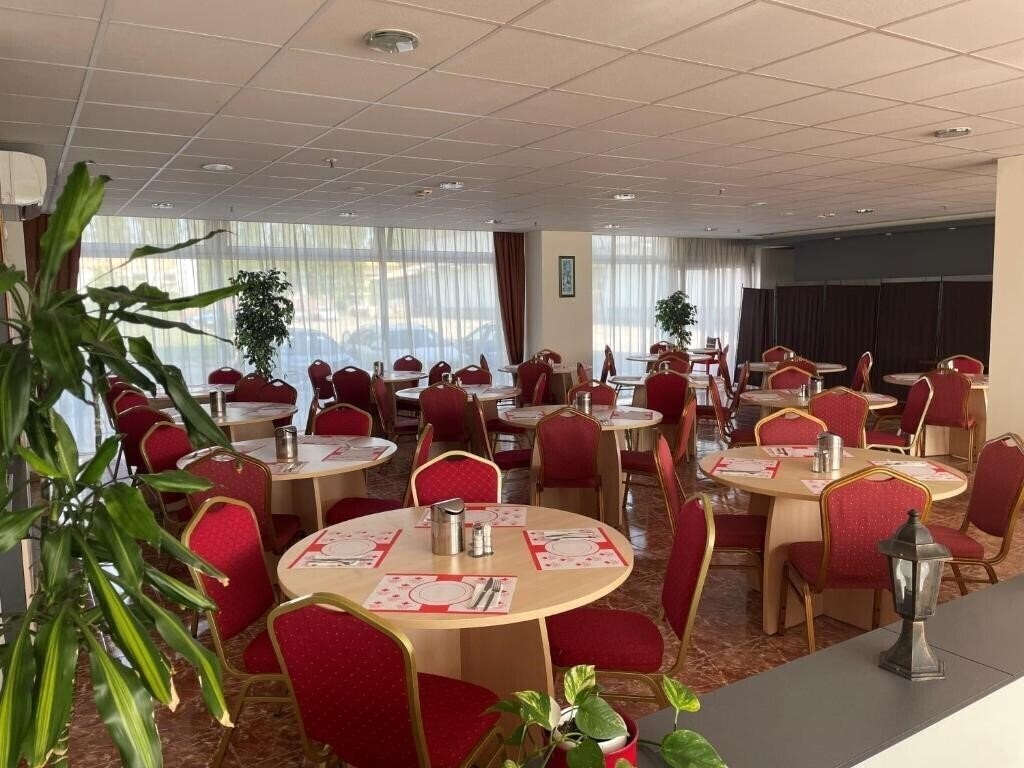 Imaginea Canada Hotel 3*