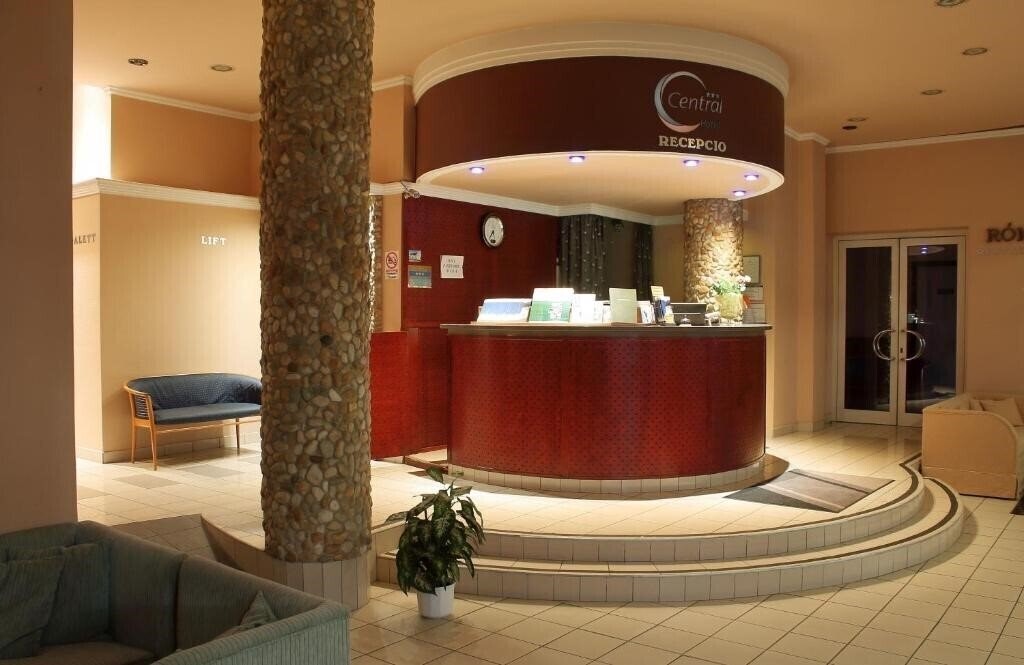Фото Hotel Central Nagykanizsa 3*