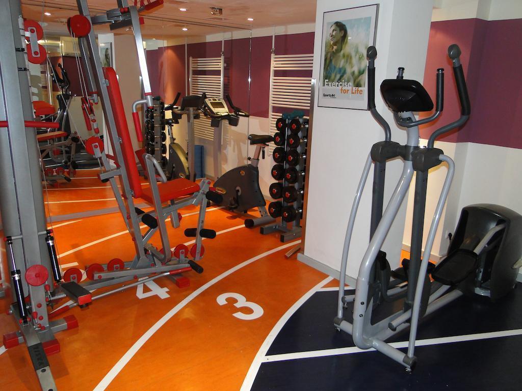 Imaginea Novotel Danube 4*