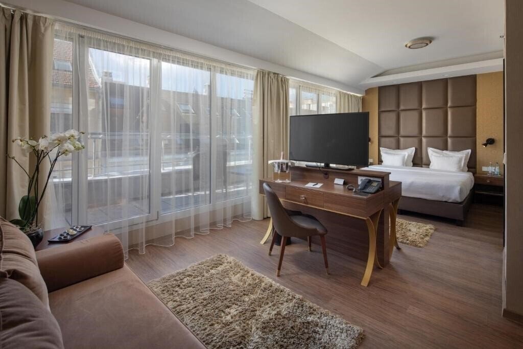 Фотография Continental Hotel Budapest 4*