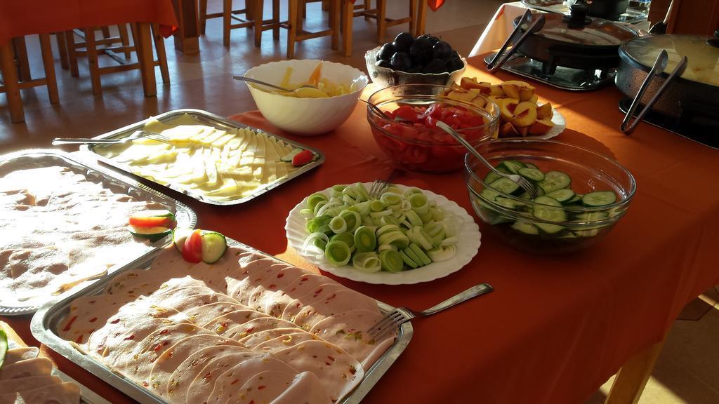 Fotografii Botel Lisa 3*