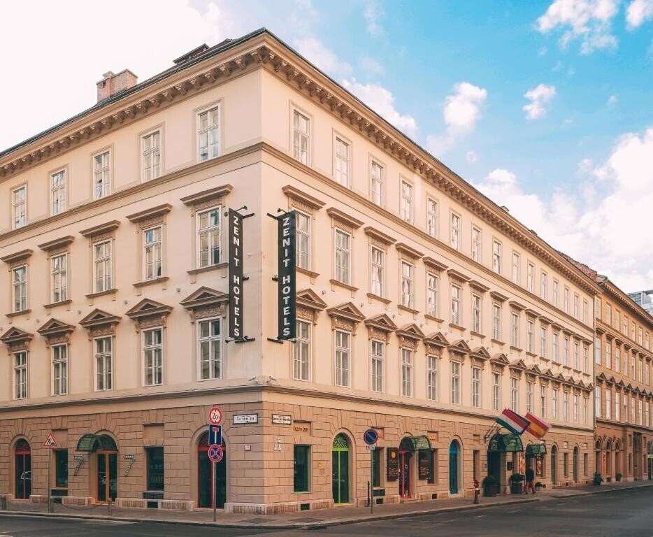 Imaginea Zenit Budapest Palace 4*